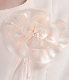 Cream jacket with satin effect and flower