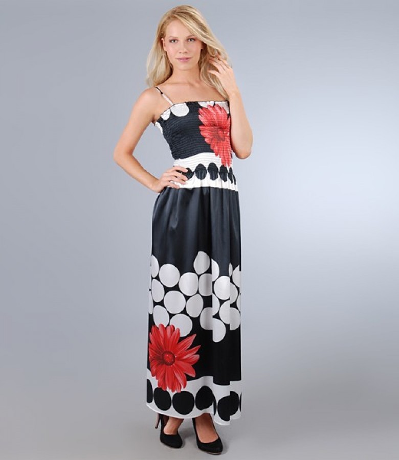 Long dress in printed satin