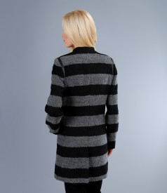 Wool coat with trim