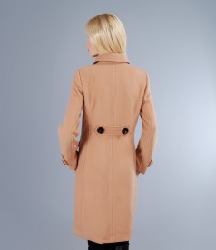 Beige coat with applied pockets