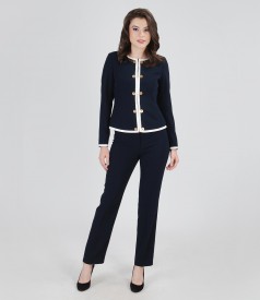 Elegant navy-blue outfit with lacquer contrast trim