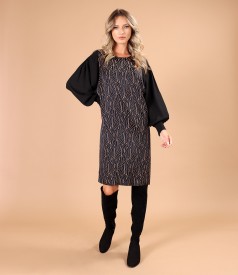 Dress made of elastic viscose fabric with puffed sleeves