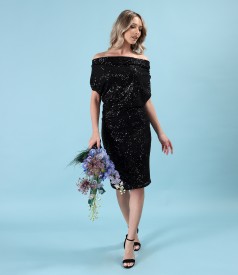 Evening dress made of black metalized sequins