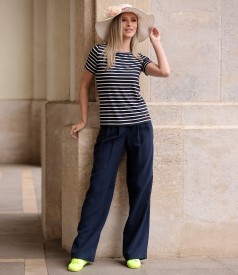 Casual outfit with wide pants and striped jersey blouse