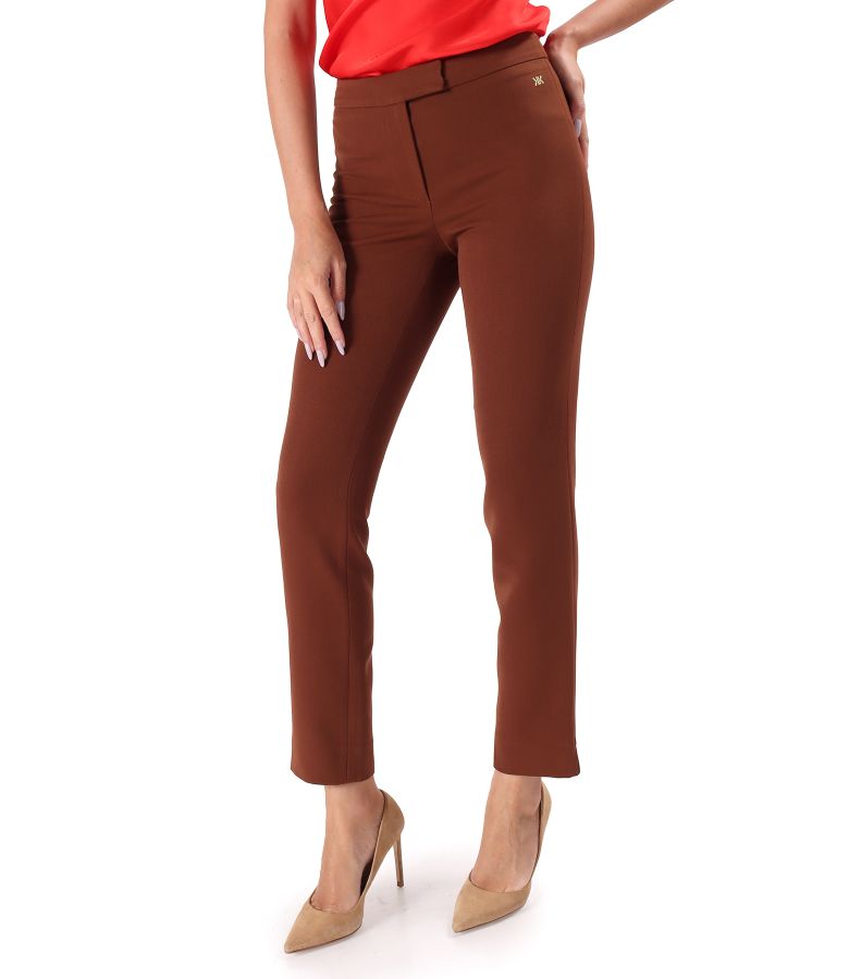 Elegant ankle pants made of elastic fabric with viscose