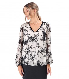 Veil blouse with floral motifs embroidered with velvet