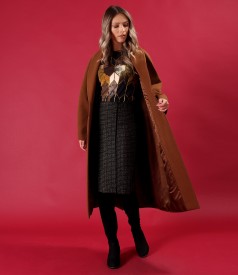 Midi overcoat made of thick fabric