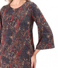 Elegant dress made of thick elastic jersey printed with paisley motifs