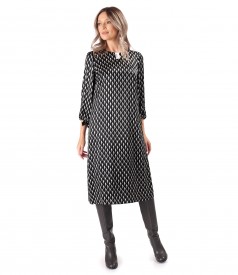 Midi dress made of viscose satin printed with geometric motifs