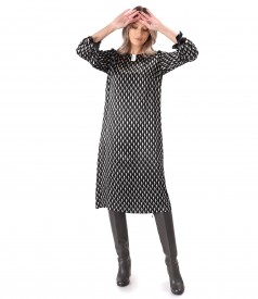 Midi dress made of viscose satin printed with geometric motifs