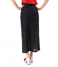 Midi skirt made of lace and cotton with floral motifs