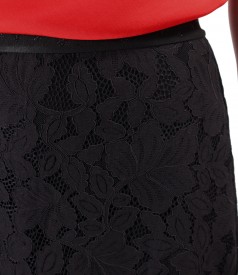 Midi skirt made of lace and cotton with floral motifs