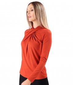 Elastic viscose jersey blouse with pleats at the neckline