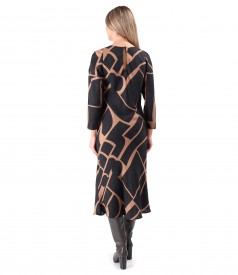 Midi dress made of viscose fabric printed with geometric motifs