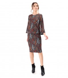 Elegant dress made of thick elastic jersey printed with paisley motifs