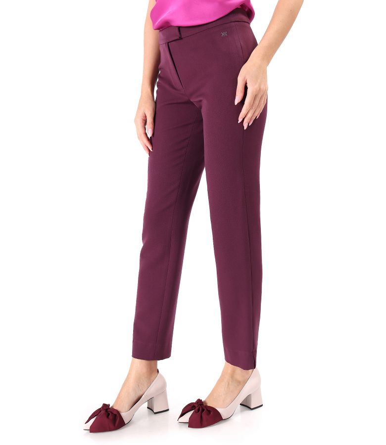 Elegant ankle pants made of elastic fabric with viscose