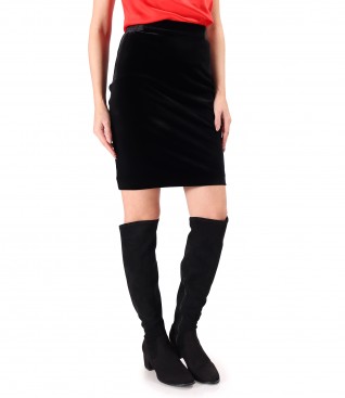 Short black elastic velvet skirt