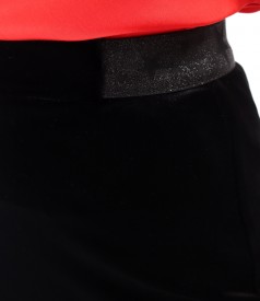 Short black elastic velvet skirt