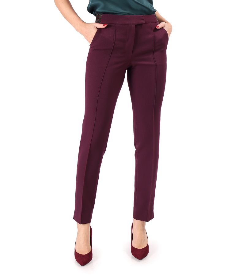 Ankle pants made of elastic fabric