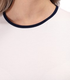 Elastic jersey blouse with 3/4 sleeves