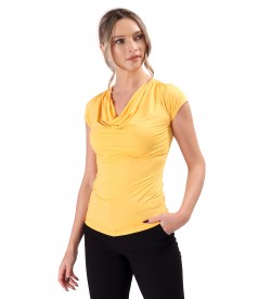 Elastic jersey t-shirt with folds