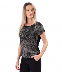 Elegant blouse with a viscose front printed with floral motifs