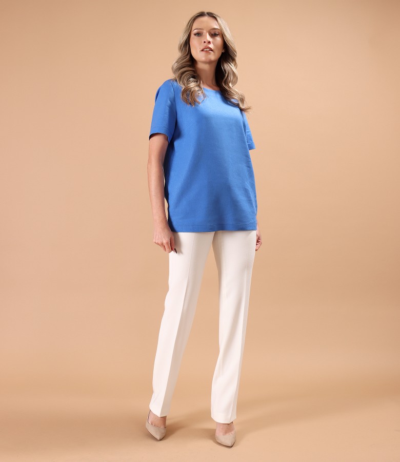 Straight pants with a loose linen and viscose blouse